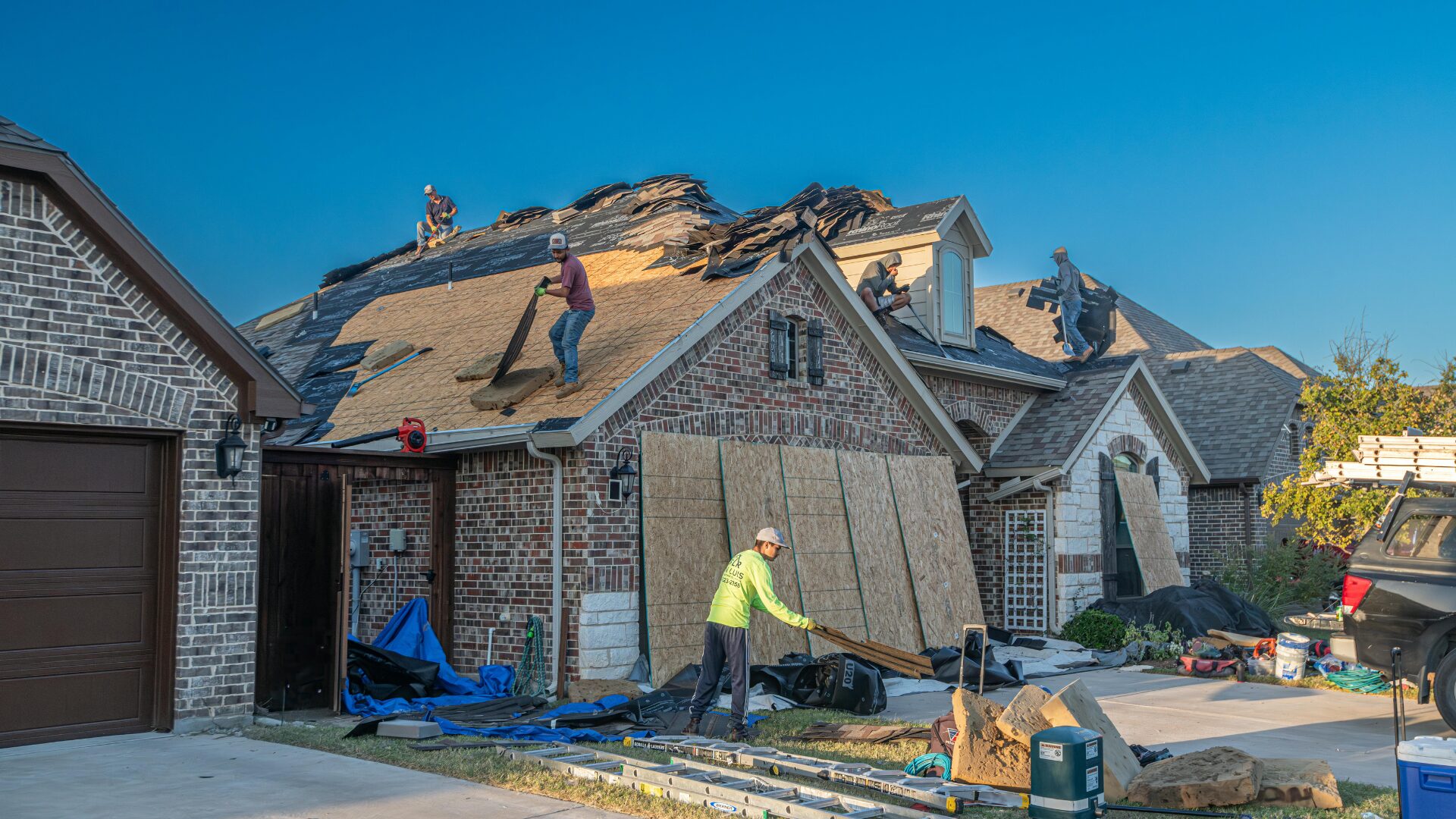 local roofers near me Liberty TX